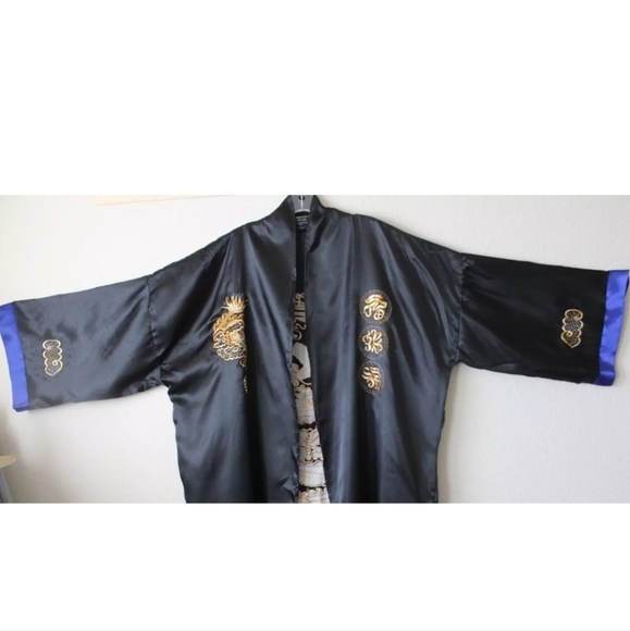 Underwraps Black Kimono with Gold Details - Picture 7 of 10